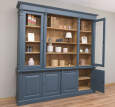 Bücherschrank mit Glastüren im Landhausstil Nachtblau